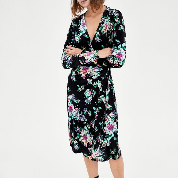 New! Zara Floral Dress With Flowers Zara Dress - Picture 2 of 7